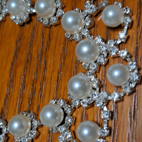 Rhinestone and Faux Pearl Silver Tone Choker - Picture 2 of 6